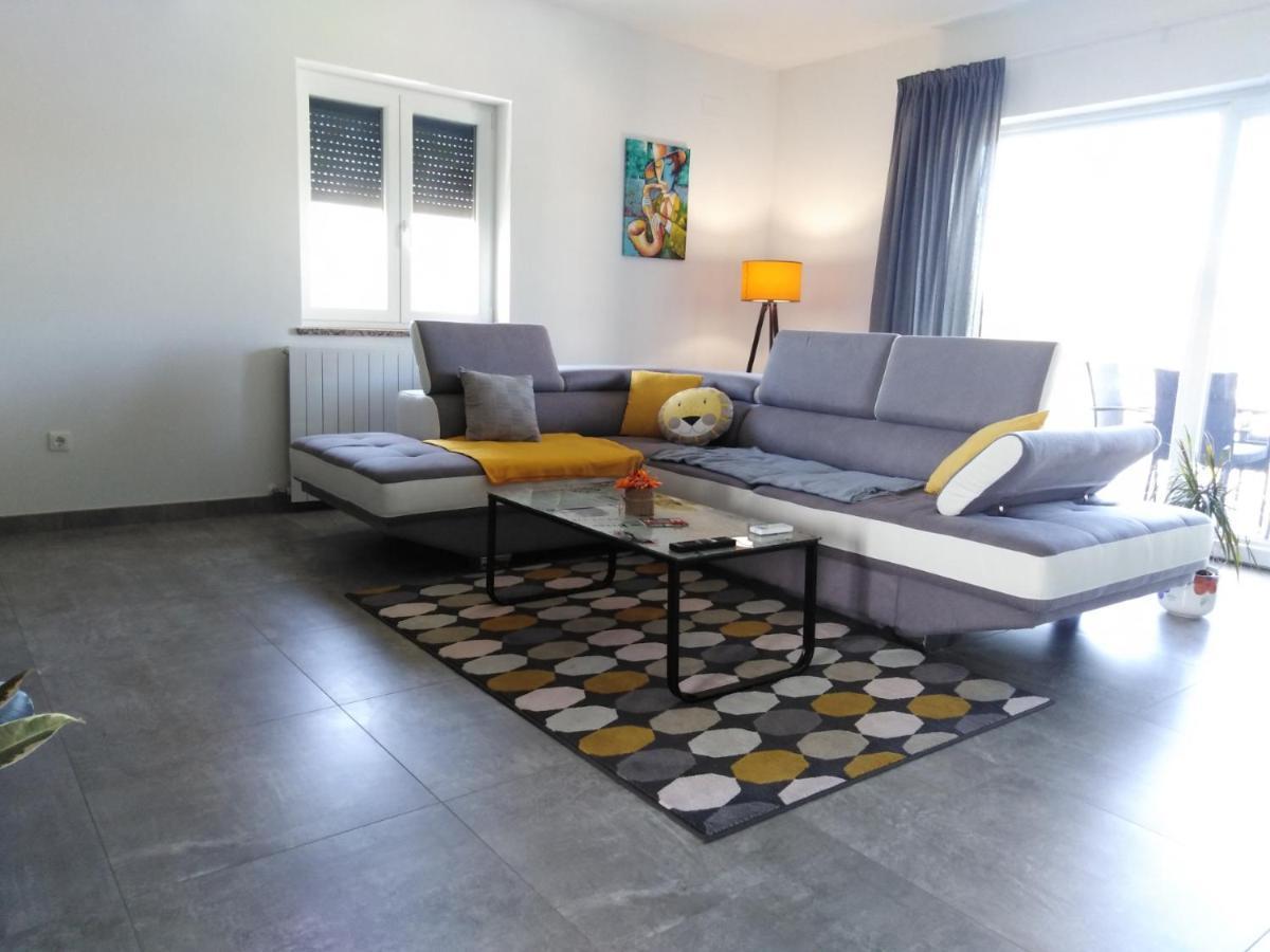 House Anita Villa *